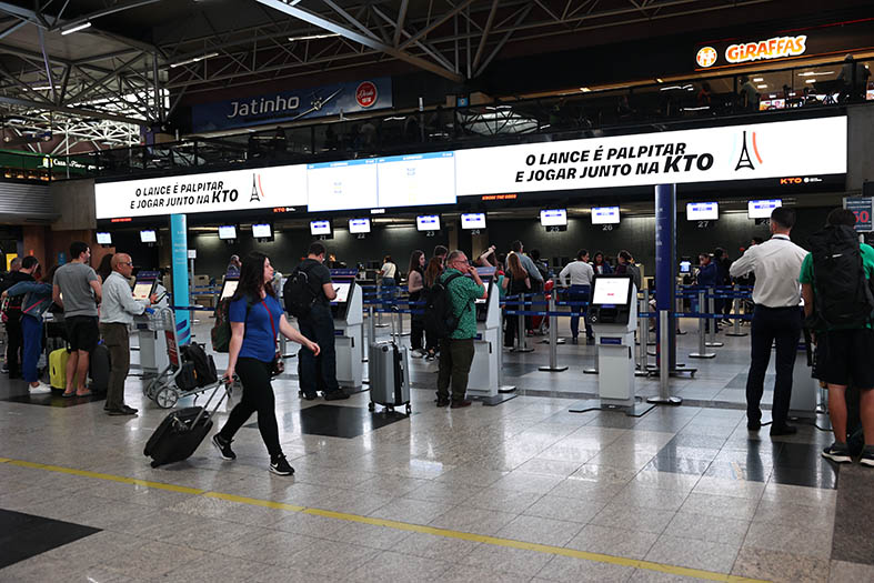 AEROPORTO INTERNACIONAL DE CURITIBA