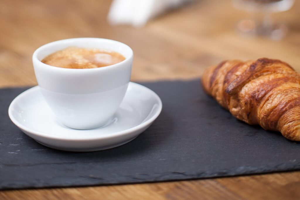 Circuito café com Pão.