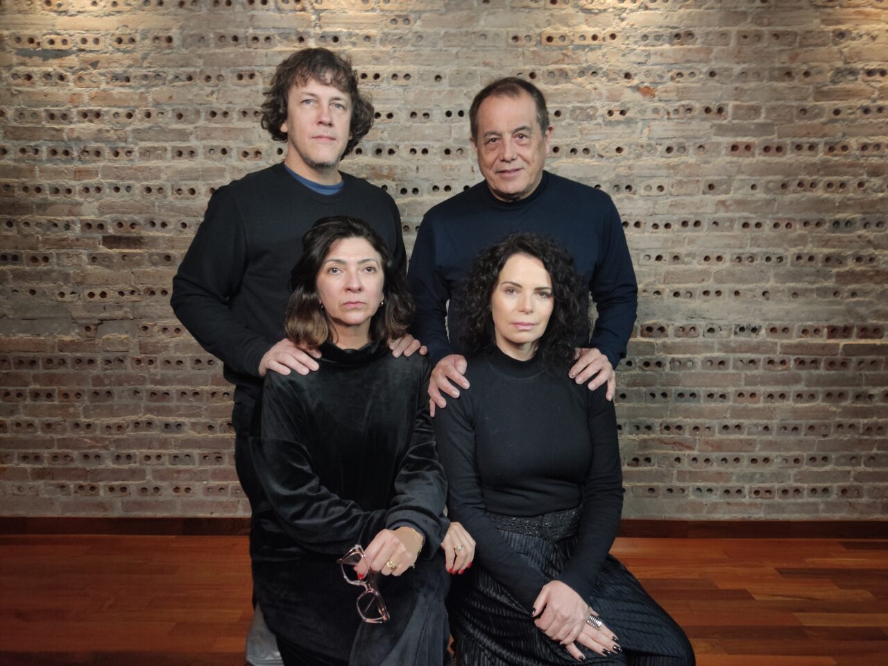 Elenco Os Vivos e os Mortos 2