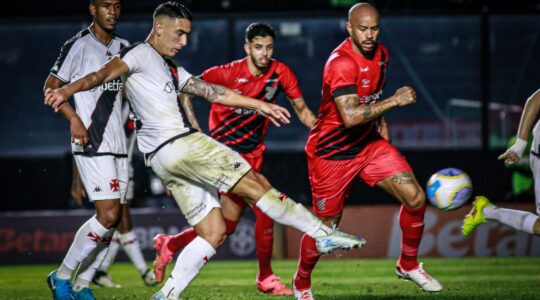 Puma, Thiago Heleno e Kaique Rocha em Vasco 2x1 Athletico