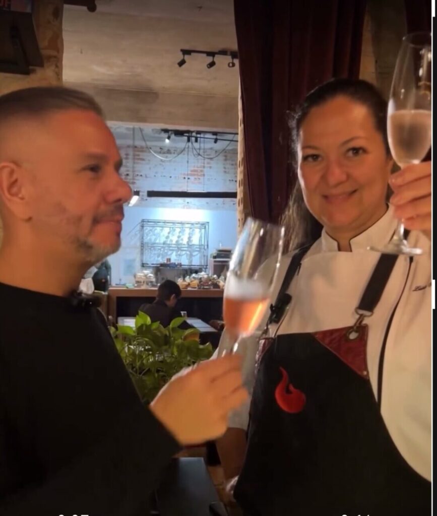 Rodrigo Roza e a Chef Livia Santin – Foto Mario Nicolau