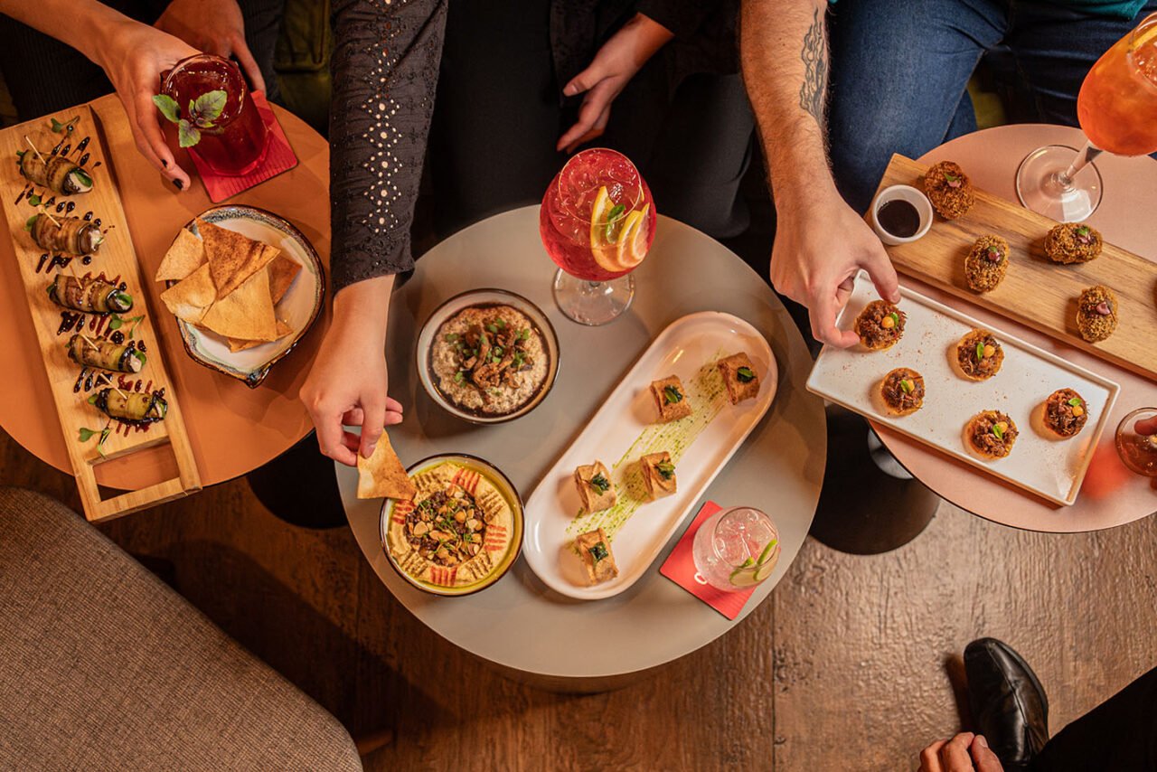 Drinks e snacks – foto Munir Bucair Filho