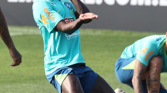 Vini Jr - Seleção brasileira em Curitiba: treino desta quarta-feira no CT do Caju: Bola de Ouro