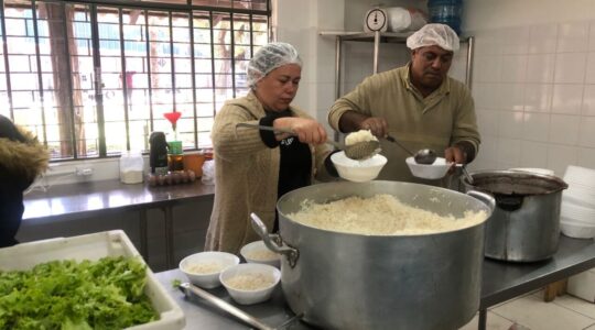 cozinha solidária 02 – Por Enaira Schoermberger