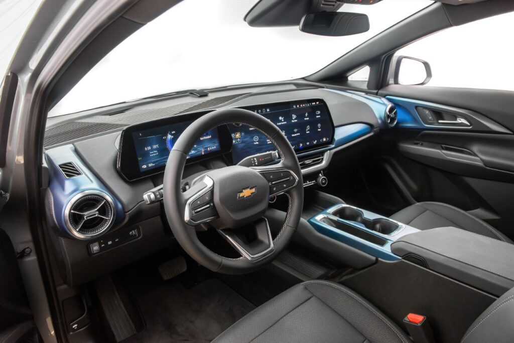 Chevrolet Equinox EV-8425