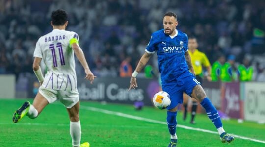 Neymar volta a jogar