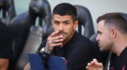 Lucho González, técnico do Athletico