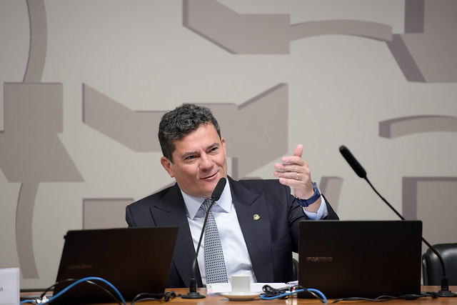 moro identidade testemunhas senado