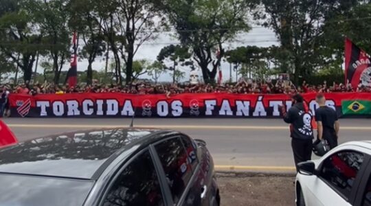 protesto os fanaticos