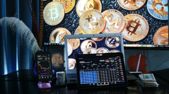 trading-6531134_1920 (1)