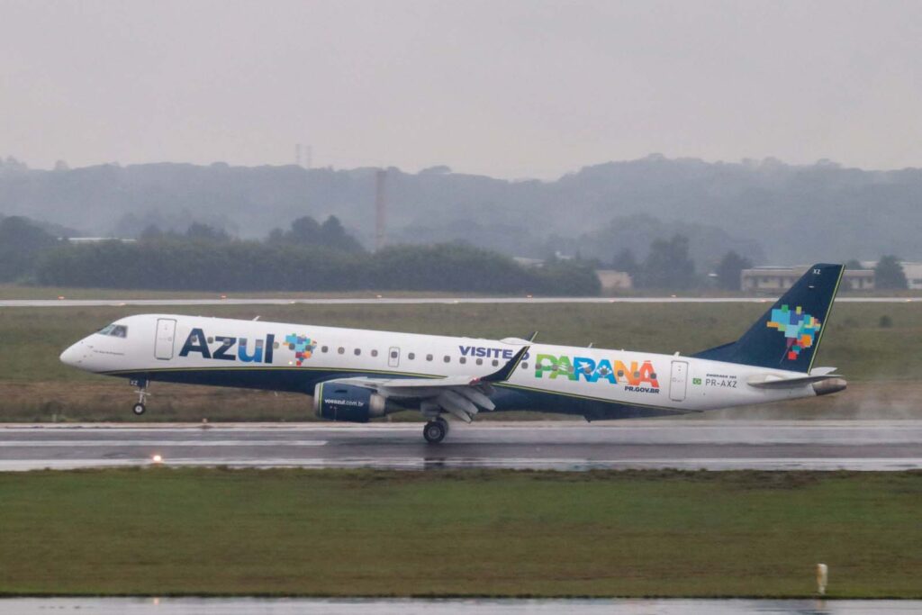 voo curitiba assuncao