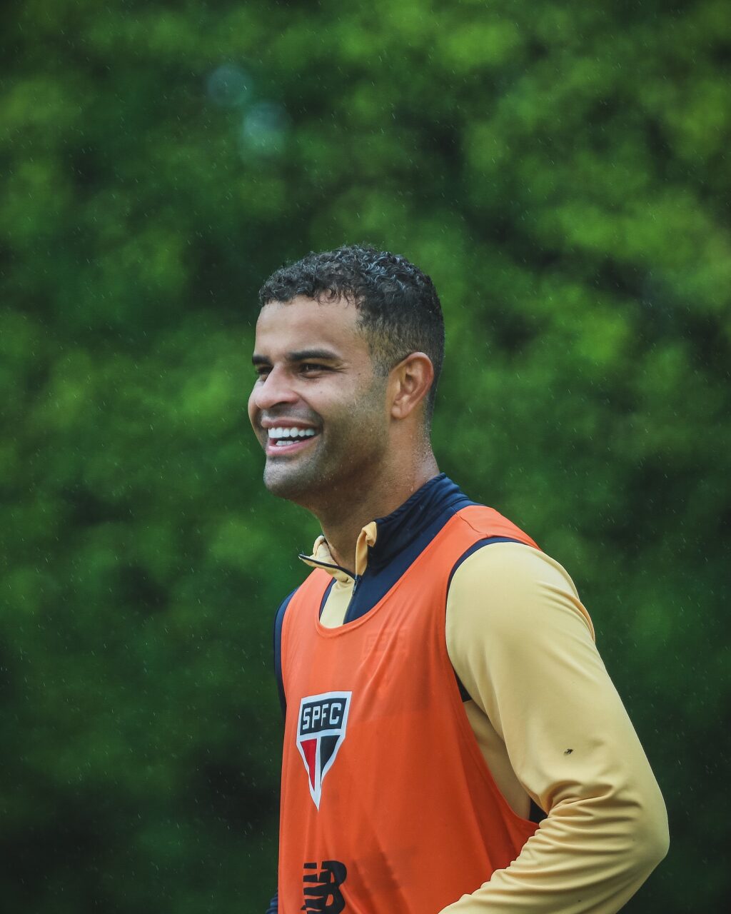 Alisson, volante do São Paulo