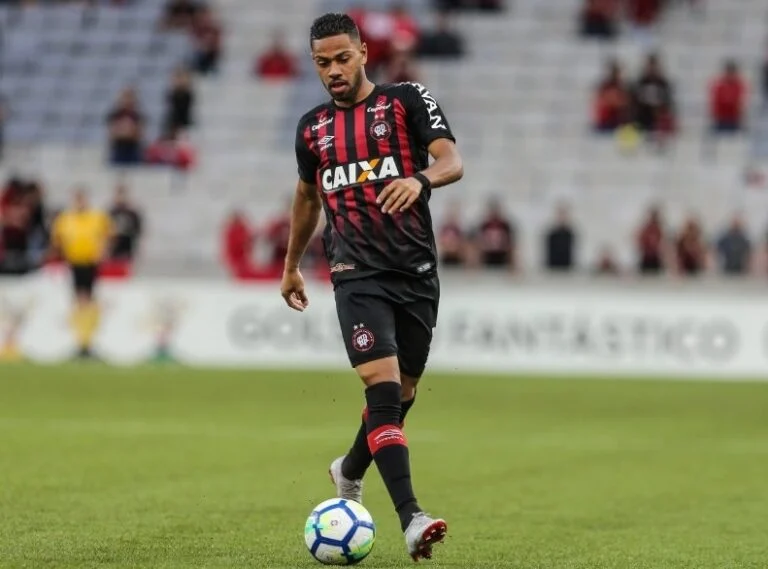 Renan Lodi