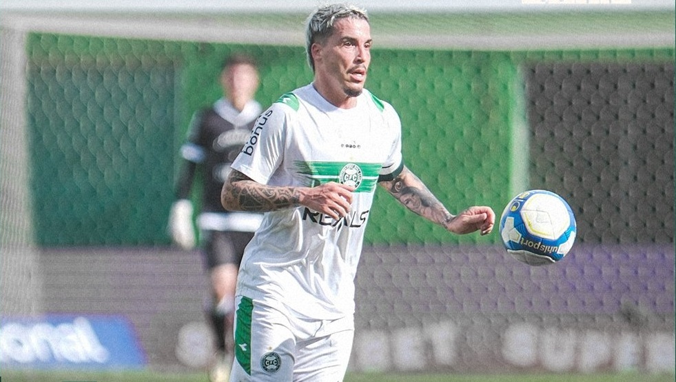 Josué em Chapecoense x Coritiba
