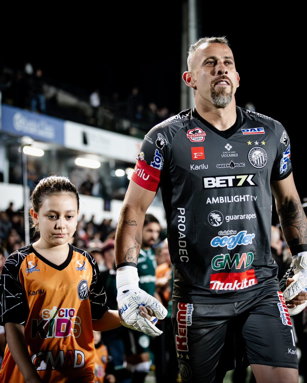 O goleiro Rafael Santos, do Operário, de Ponta Grossa