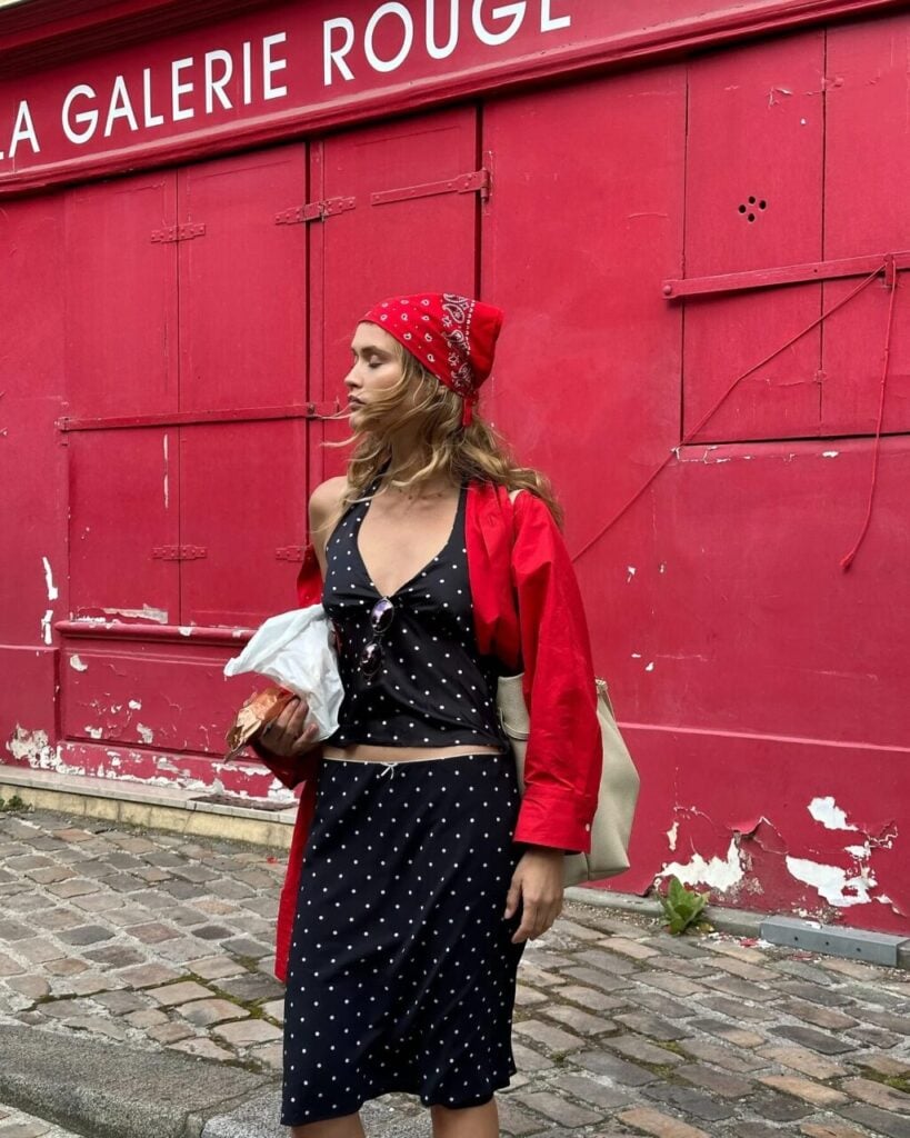 Foto1 chloe-lecareux Reprodução Instagram