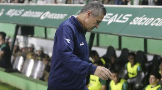 Jorginho em Coritiba x Santos