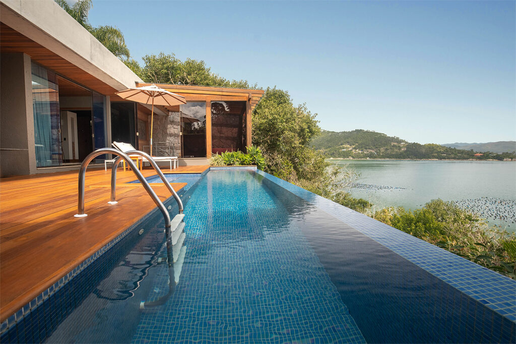 PDG_ESPECIAL_ESMERALDA_PISCINA_1_Divulgação
