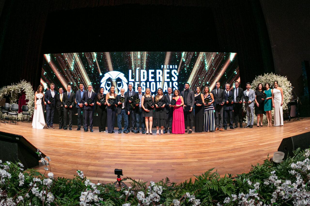 PREMIO-LIDERES-PARANA-2023