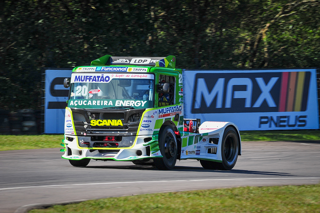 O cascavelense Pedro Muffato na Fórmula Truck