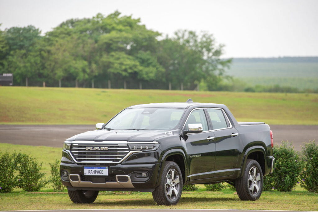 Rampage Laramie 2.2 Turbodiesel 200 cv (2)