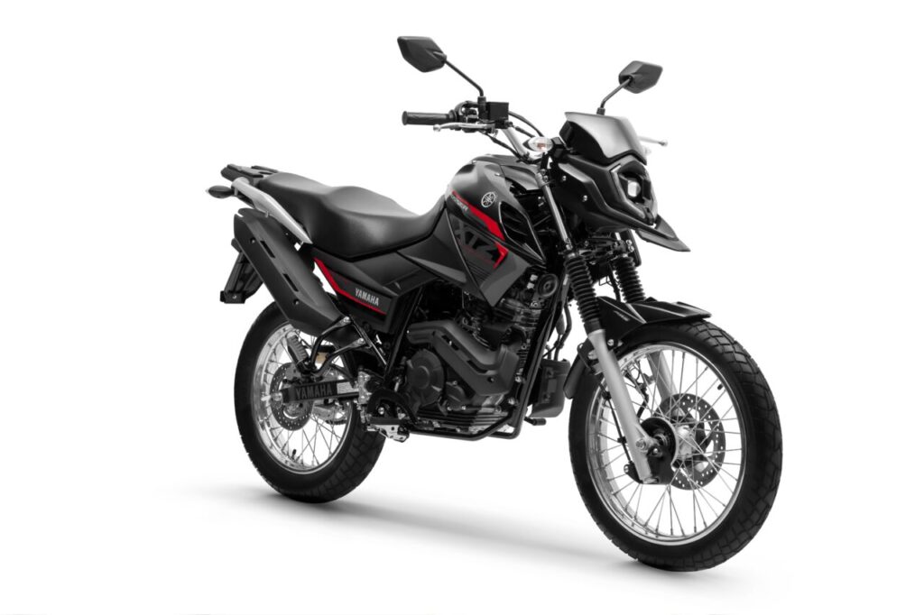 YAMAHA CROSSER S ABS 2025 Black Eclipse (Preto Sólido)