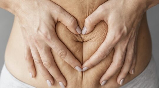 close-up-hands-holding-belly (1)