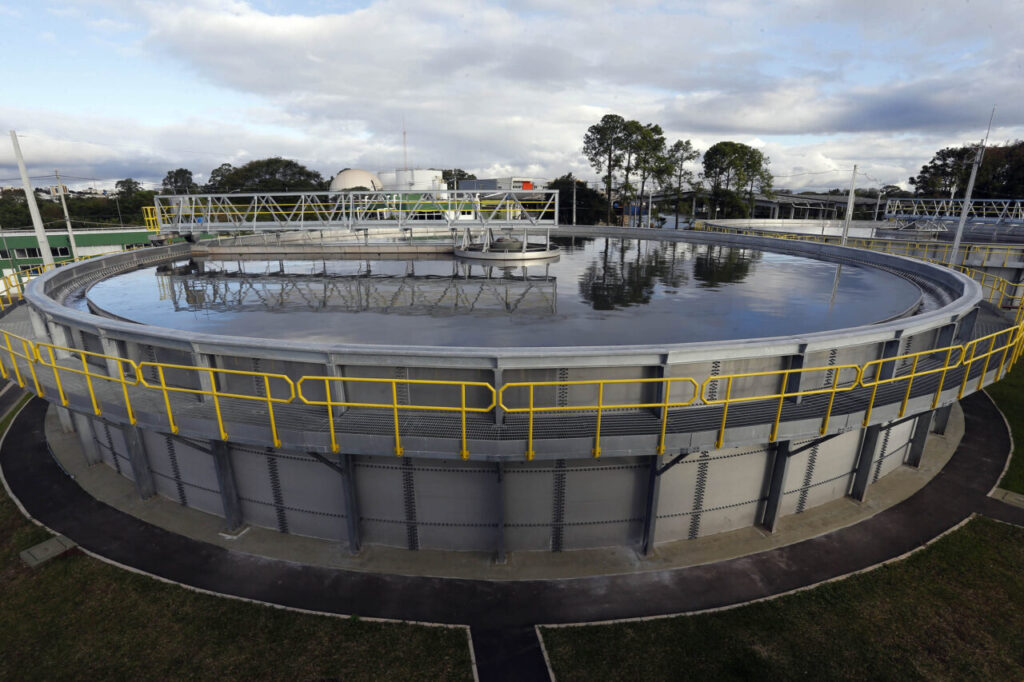 Estação de Tratamento de Esgoto Belém, em Curitiba. ETE é a maior da Sanepar no PR