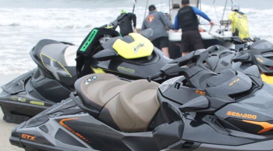 jetskis