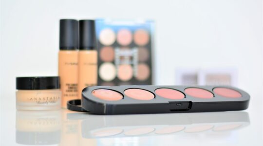 Confira 10 produtos de beleza que estão com até 52% de desconto na Black Friday
