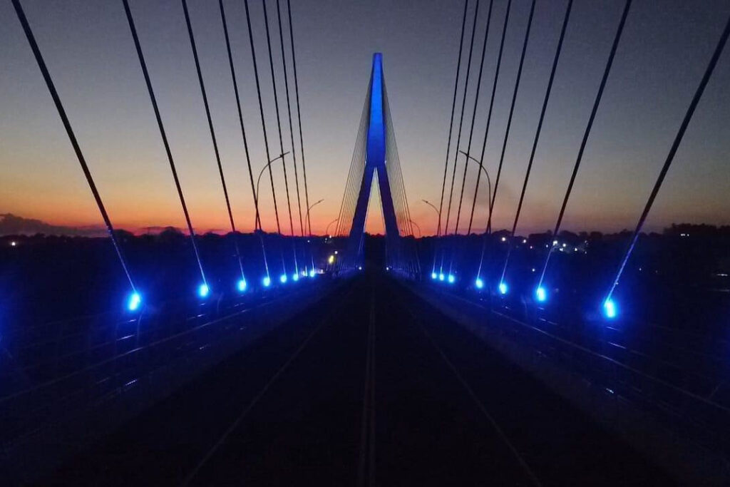 ponte azul