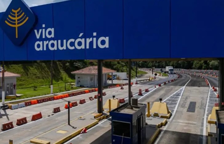 via araucaria