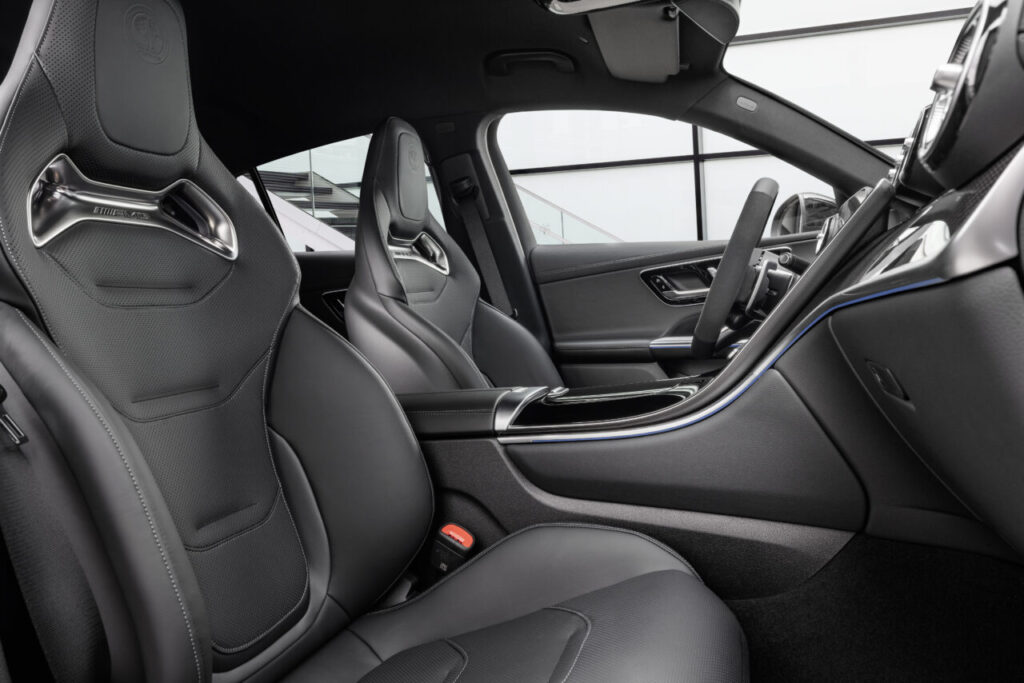 Mercedes-AMG GLC 63 S E PERFORMANCE Coupé
Mercedes-AMG GLC 63 S E PERFORMANCE Coupé