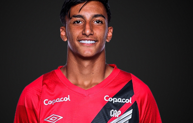 O zagueiro Murilo, do Athletico Paranaense