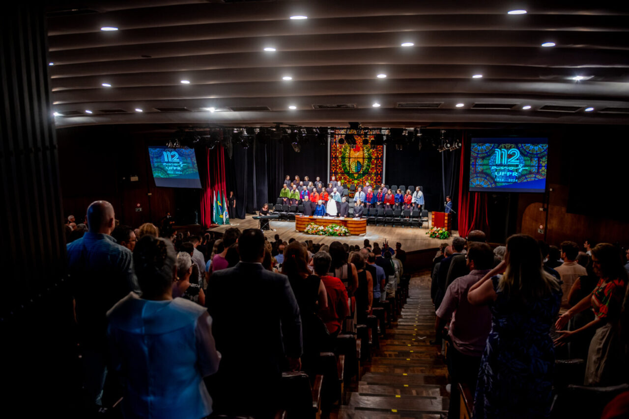 Aniversário da UFPR foi comemorado em sessão solene do Coun