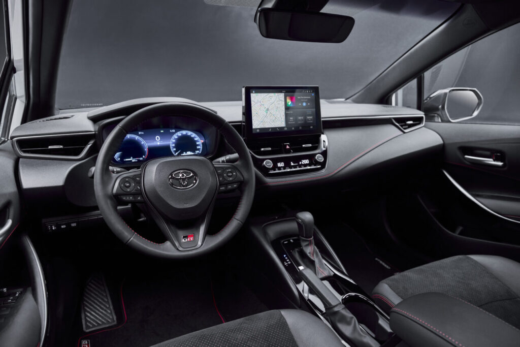 corollaGRSinterior_1