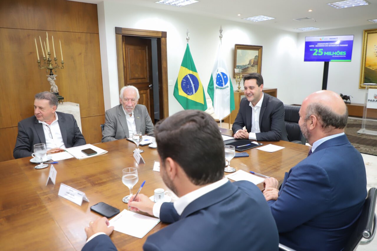 governador-assinatura_de_convenio_com_ufpr-campus_jandaia_do_sul-02-12-24_19