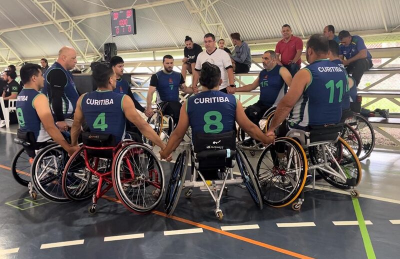 time basquete em cadeira de rodas