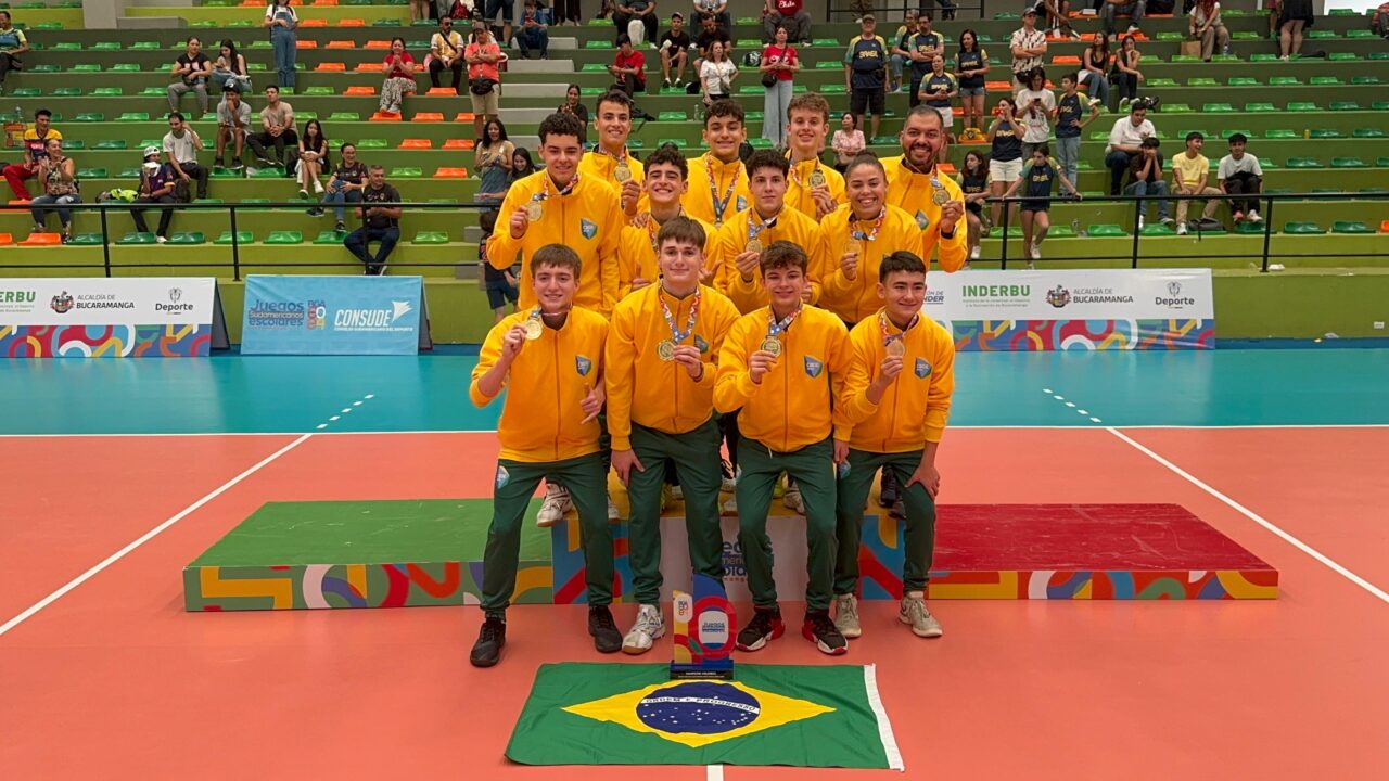 volei masculino colegio bom jesus