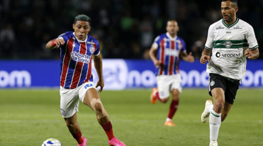 Vitor Jacaré, pelo Bahia, contra o Coritiba: Athletico