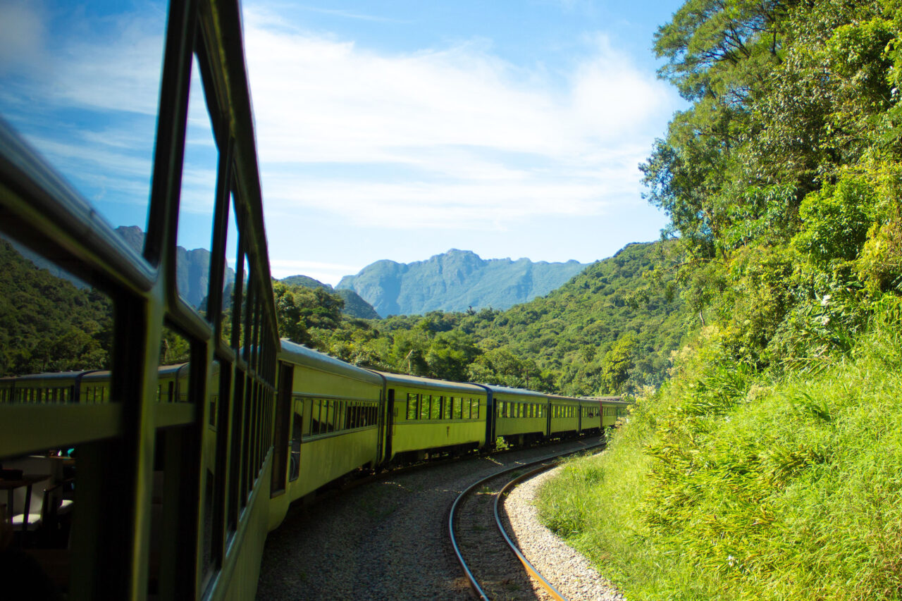 Curitiba-Morretes (através da Serra Verde Express)