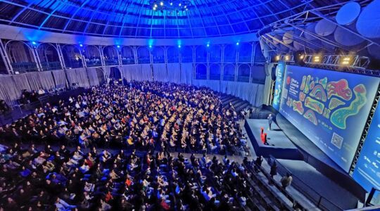 Abertura do 13º Olhar de Cinema reuniu cerca de 1500 pessoas na Ópera de Arame para sessão exclusiva do filme ‘Retrato de um Certo Oriente’ – Cred TIPMIDIA (1)