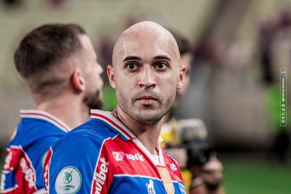 O lateral Dudu, pelo Fortaleza: na mira do Athletico