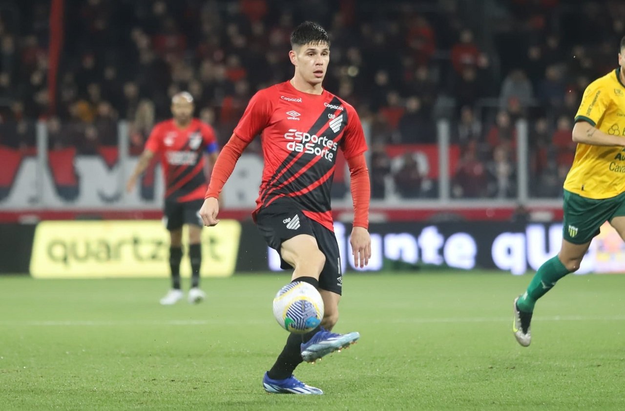 O meia Bruno Zapelli, do Athletico Paranaense
