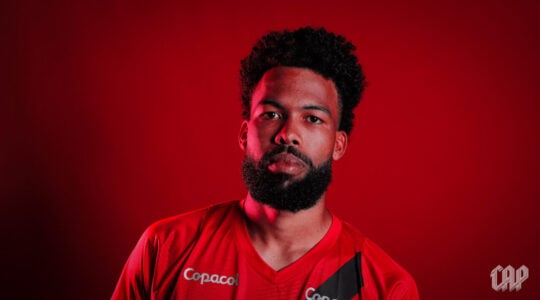 O volante Falcão: novo reforço do Athletico