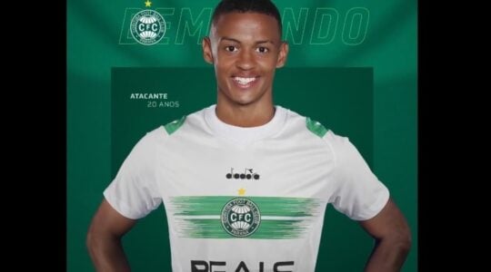 O ponta Caio Matheus: novo reforço do Coritiba