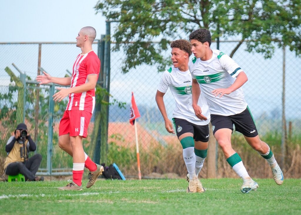 Coritiba 2x1 Hercílio Luz