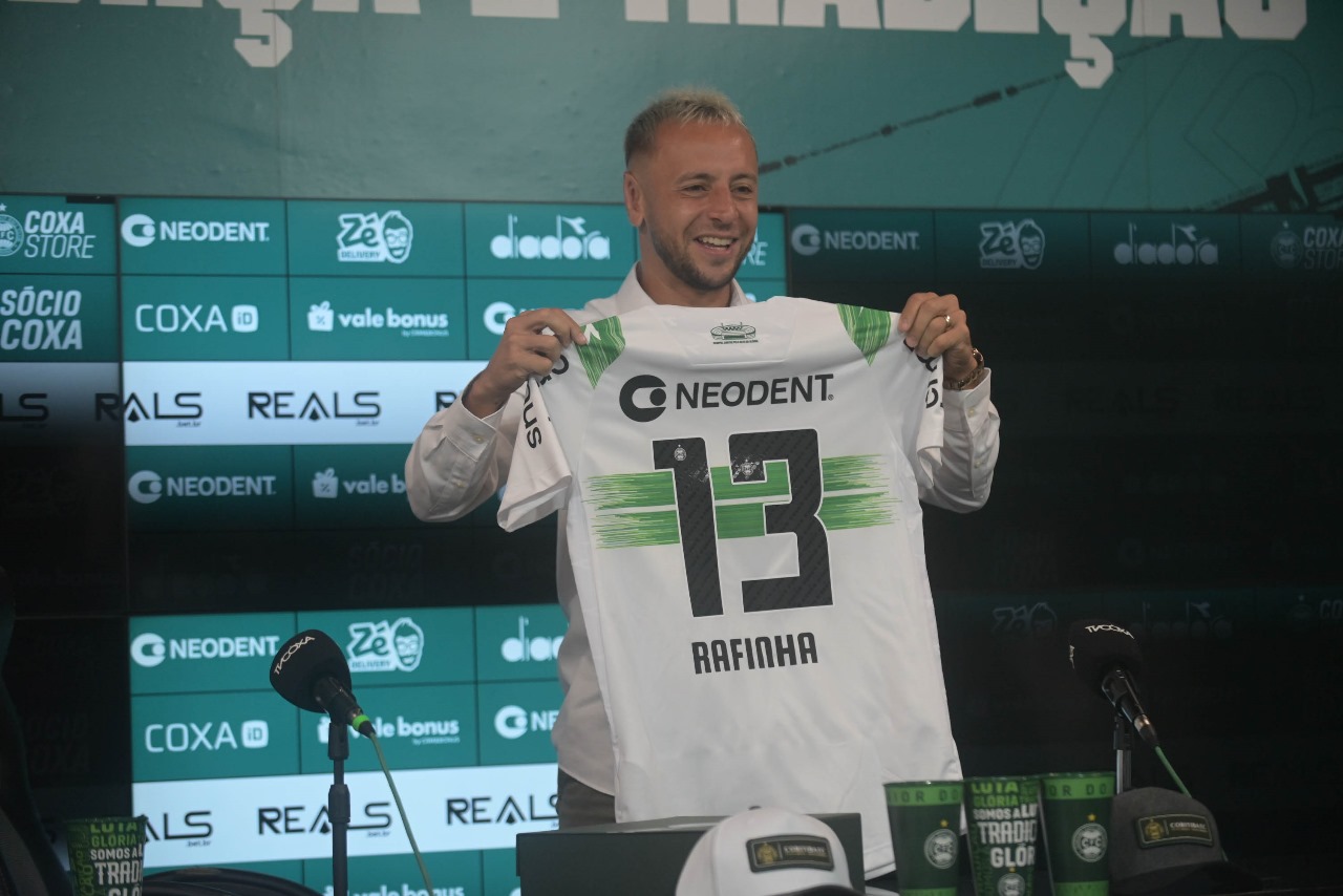 Rafinha apresentado pelo Coritiba