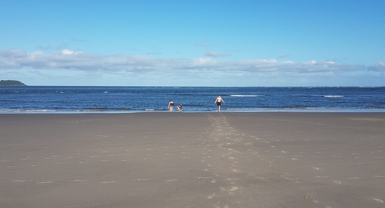 Sol e calor em Guaratuba, no Litoral do Paraná