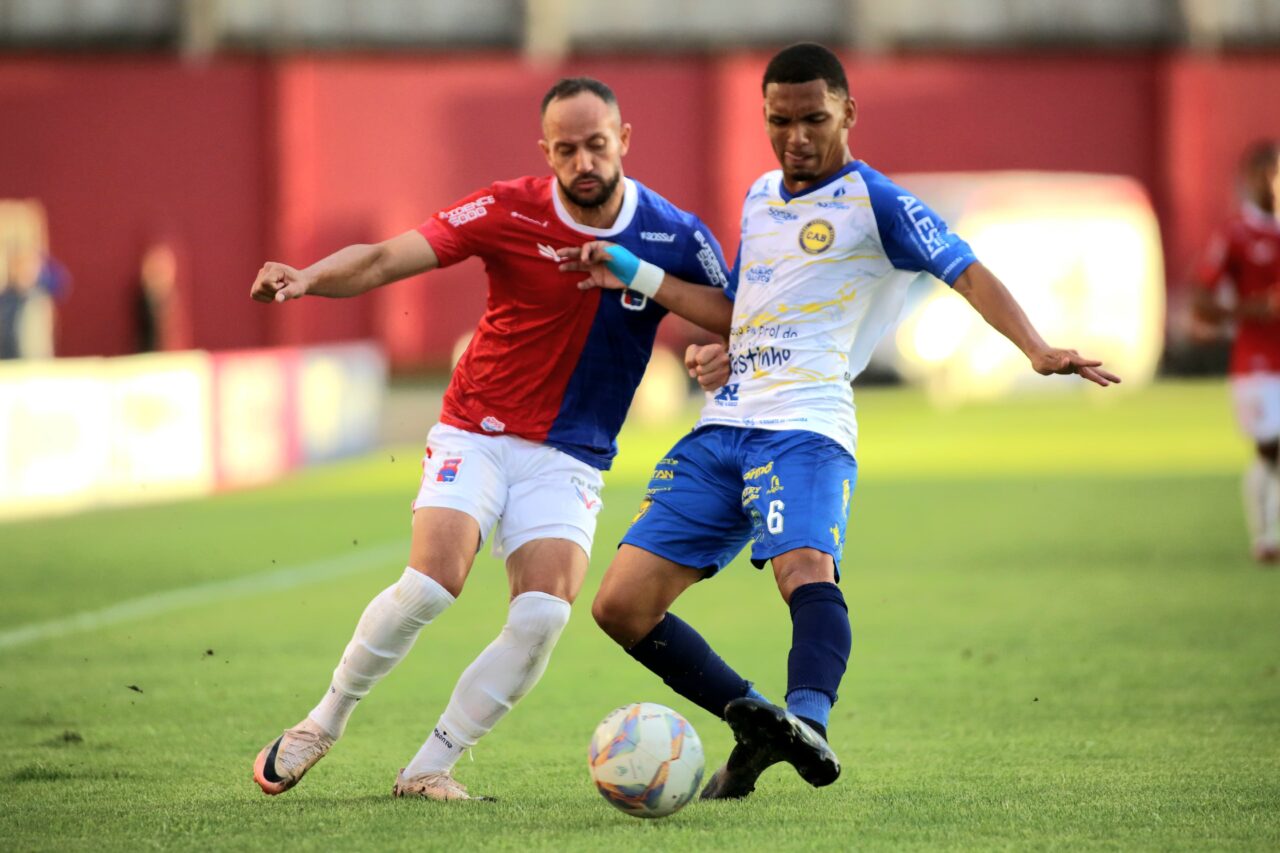 Diego Tavares em Paraná Clube x Andraus (Crédito: Valquir Aureliano)